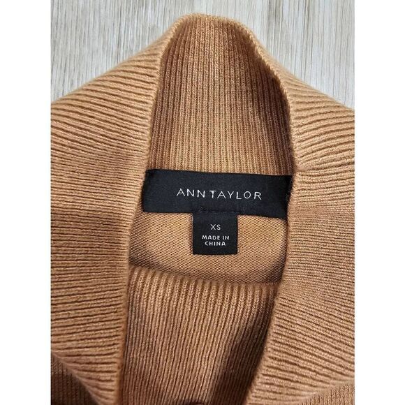Ann Taylor Knit Ramie Camel color Tuttleneck size XS Vest - Picture 4 of 6